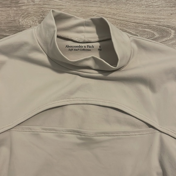 Abercrombie body suit - Picture 2 of 2